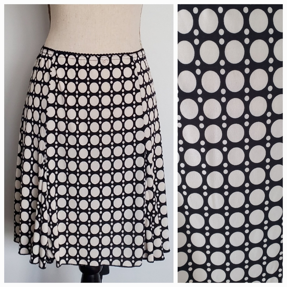 EUC Skirt Black & White Polka Dot by "Wrapper" Sz Medium Elastic Waist Flouncy